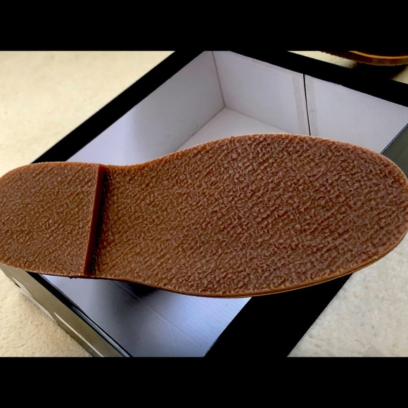 Never worn - Picture 4 of 4